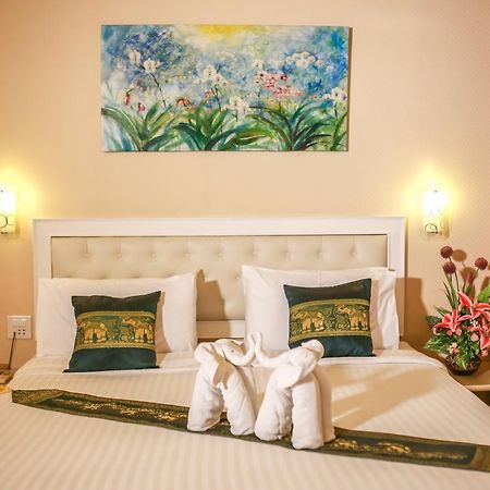Korat Hotel - Sha Plus Nakhon Ratchasima Exterior photo